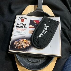 Jim Beam Black Cast Iron Skillet Set
